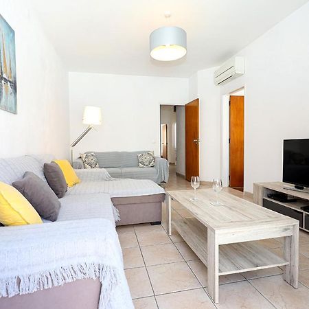 B63 - Corner Street Historic Center Apartment In Lagos Buitenkant foto