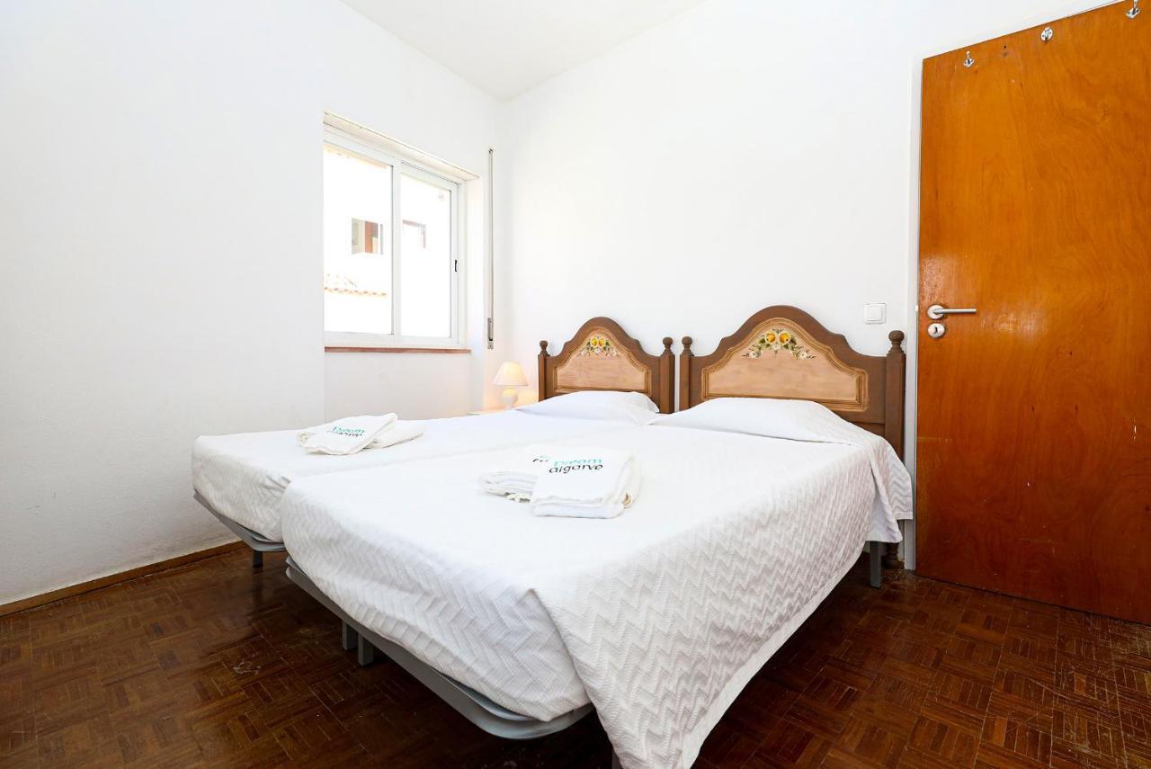 B63 - Corner Street Historic Center Apartment In Lagos Buitenkant foto